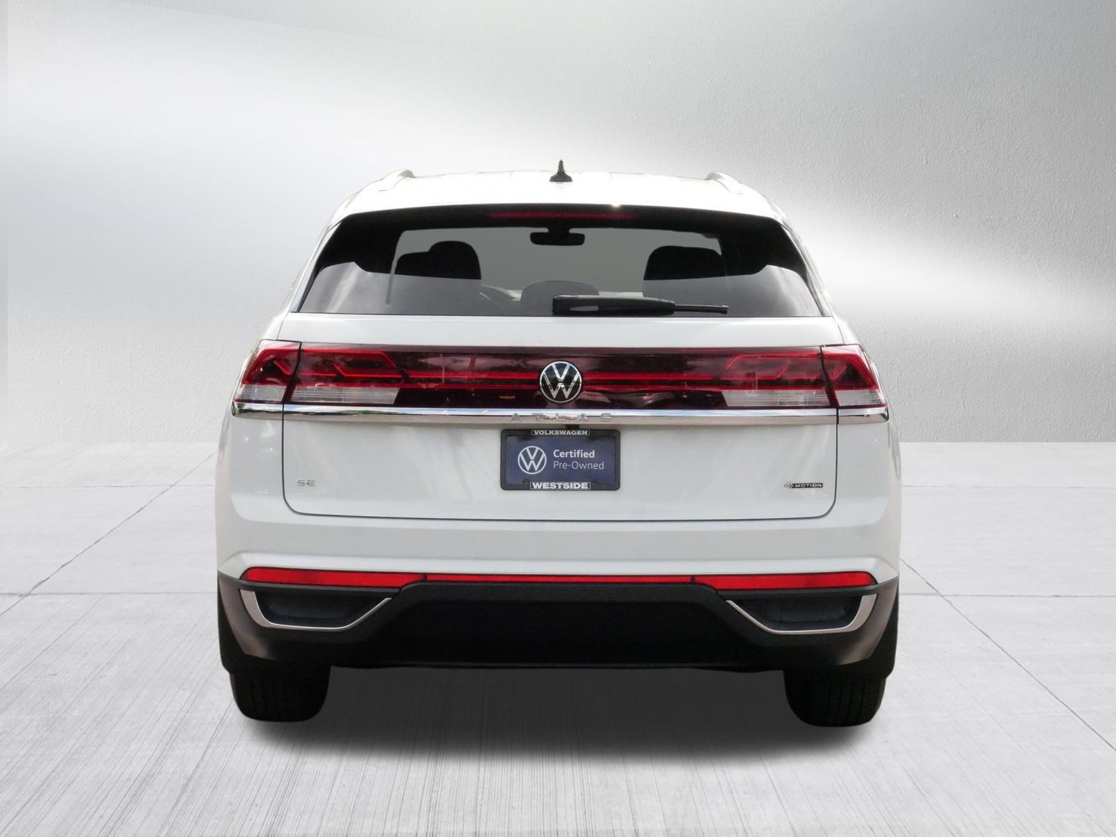 Certified 2024 Volkswagen Atlas Cross Sport SE AWD/4WD image 6