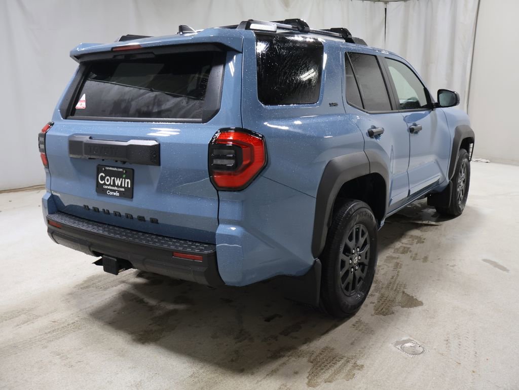 New 2026 Toyota 4Runner SR5 AWD/4WD image 4