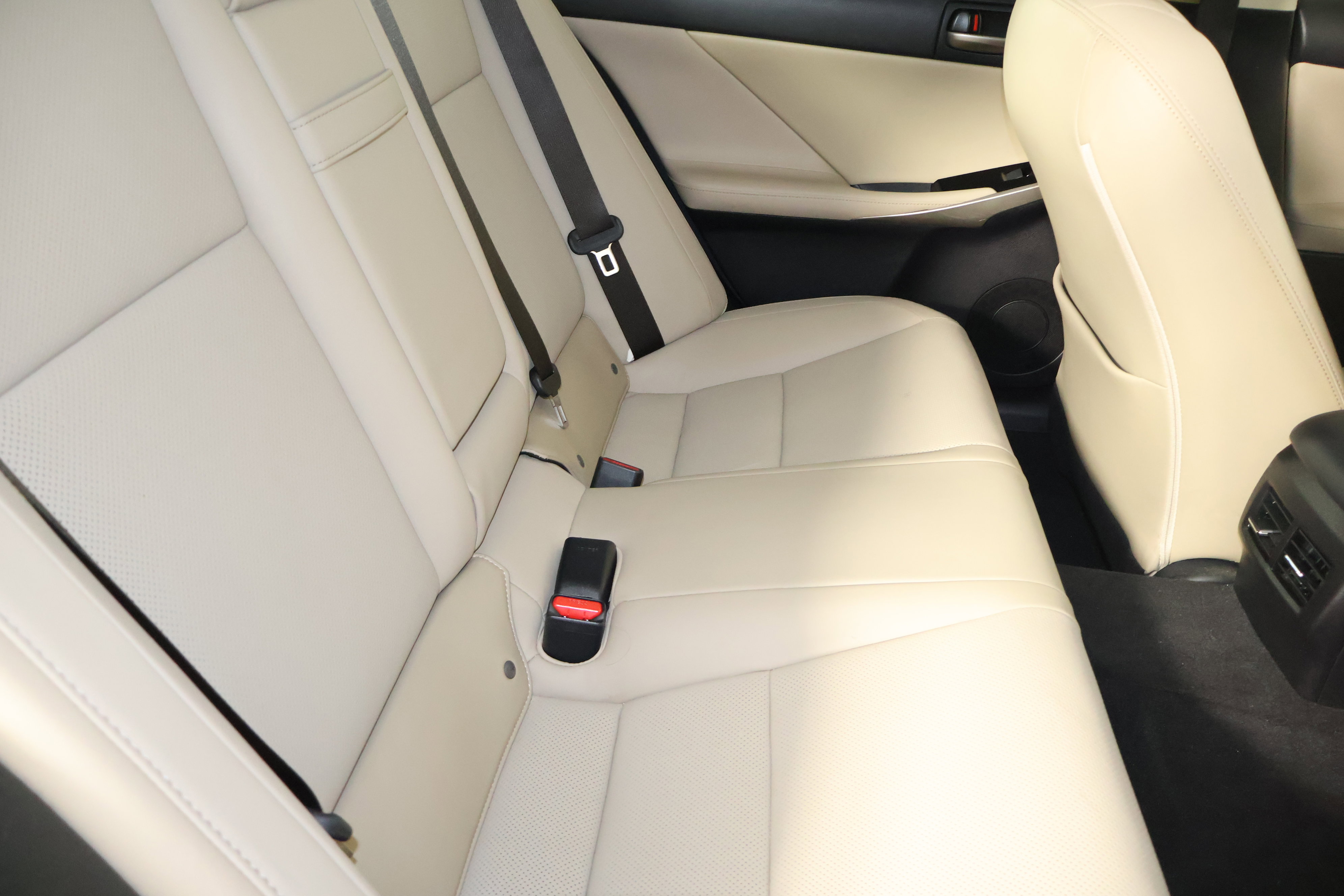 Used 2019 Lexus IS 300 w/ Premium Package image 49