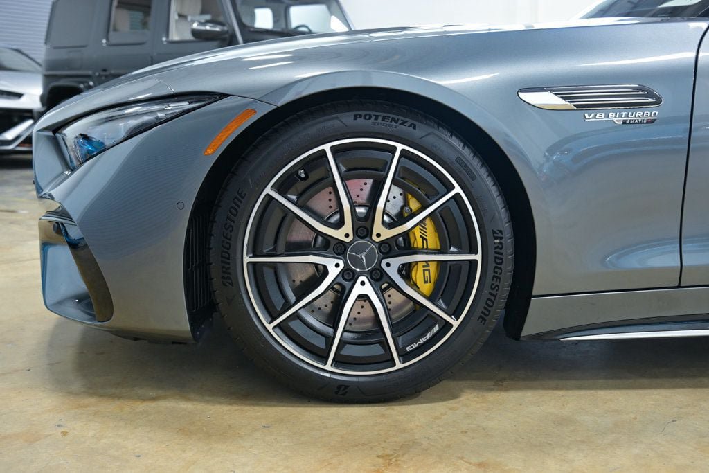 Used 2026 Mercedes-Benz SL 63 AMG 4MATIC image 6