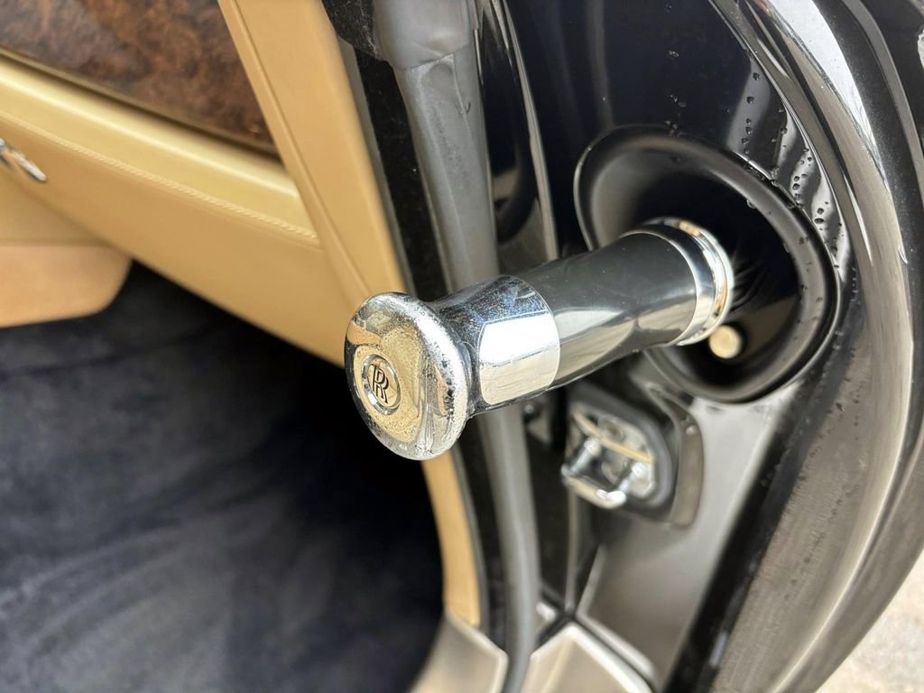 Used 2014 Rolls-Royce Wraith image 11