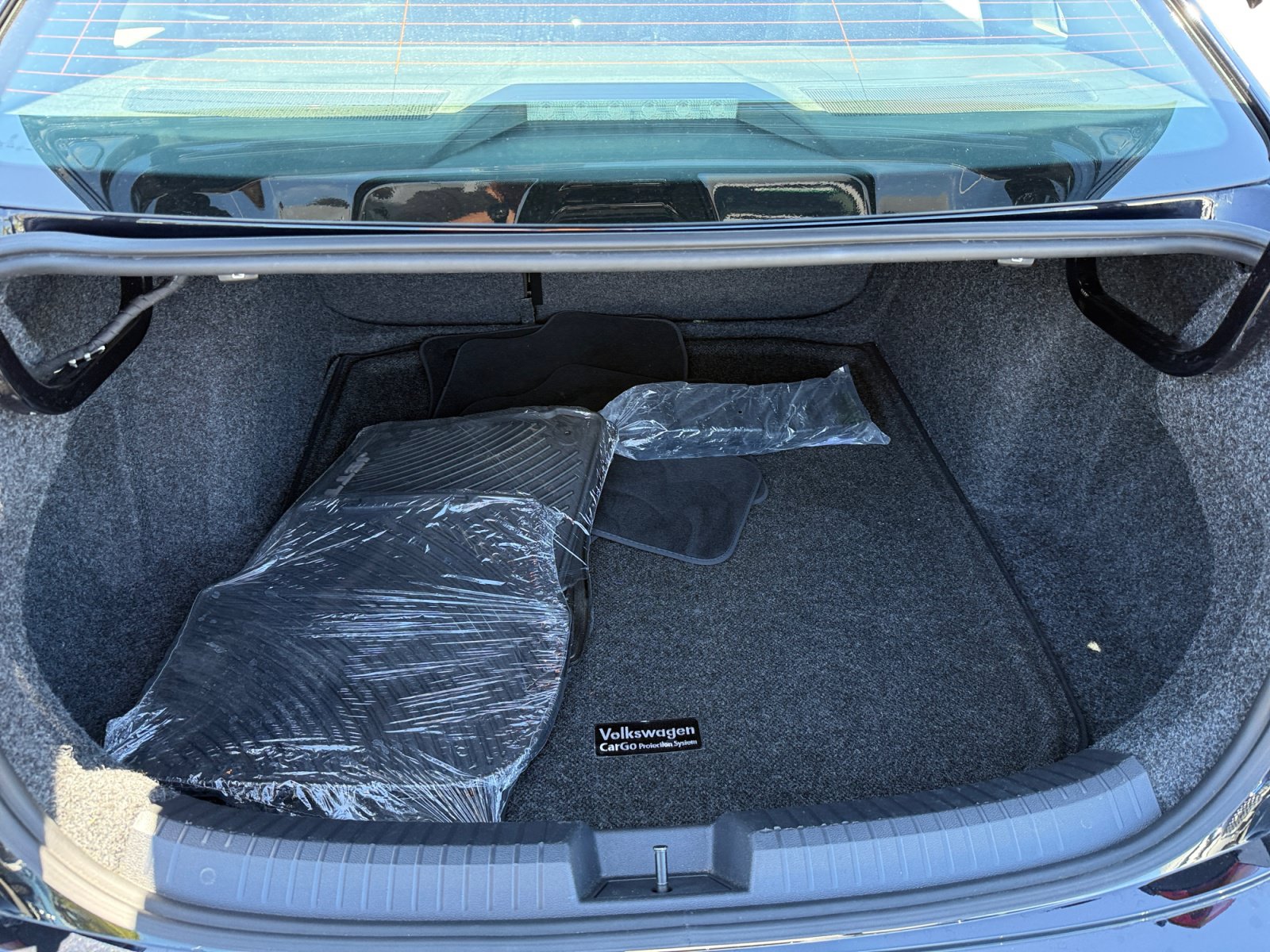 Used 2019 Volkswagen Jetta SEL Premium FWD image 17