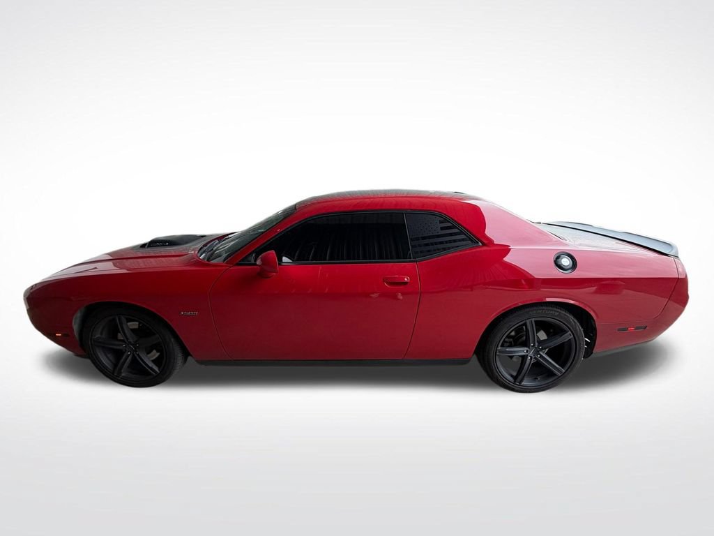 Used 2017 Dodge Challenger R/T RWD image 2