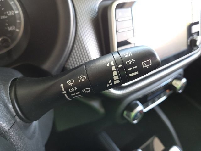Used 2019 Nissan Kicks SV FWD image 48