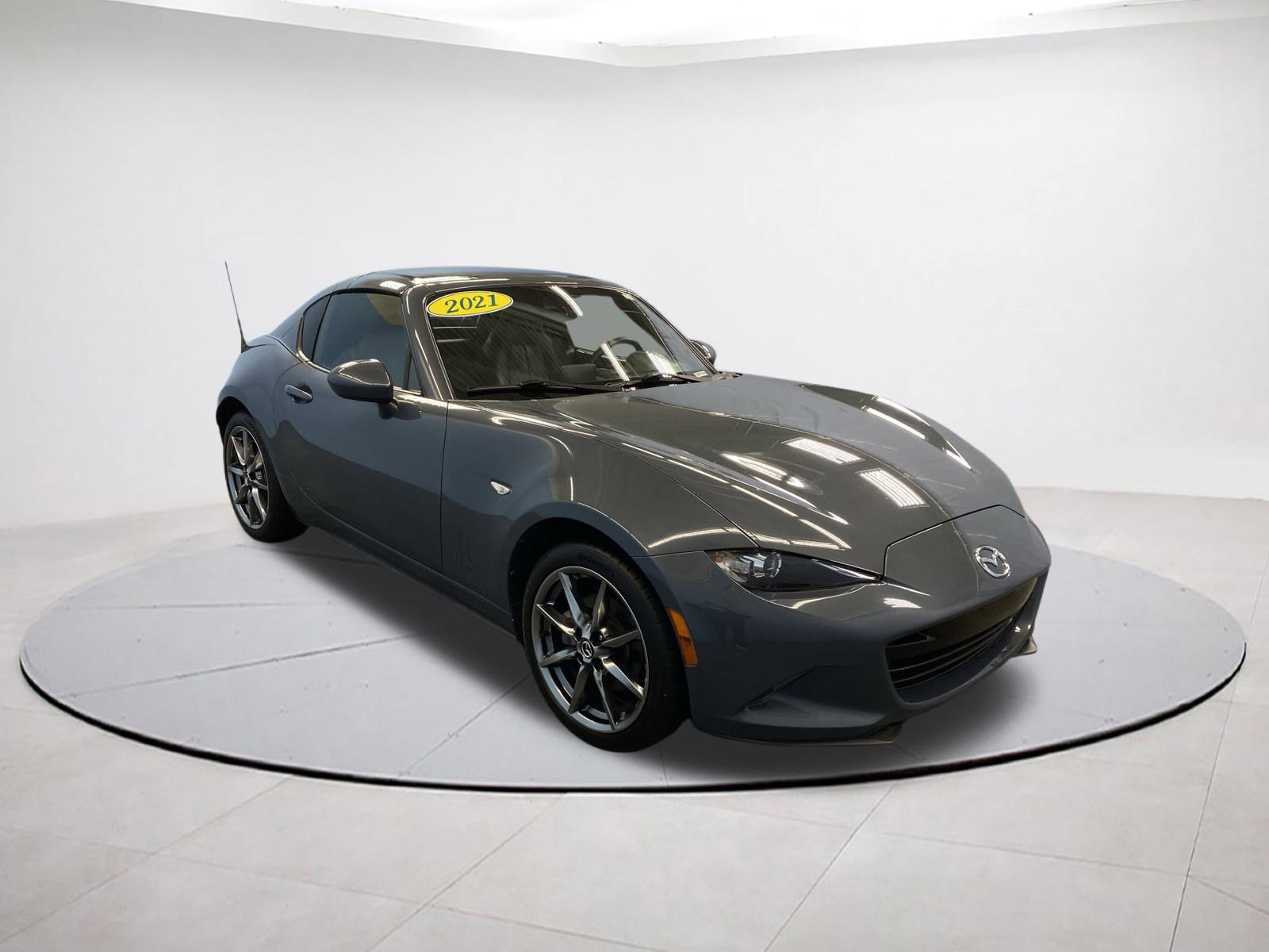 Used 2021 MAZDA MX-5 Miata RF Grand Touring image 1