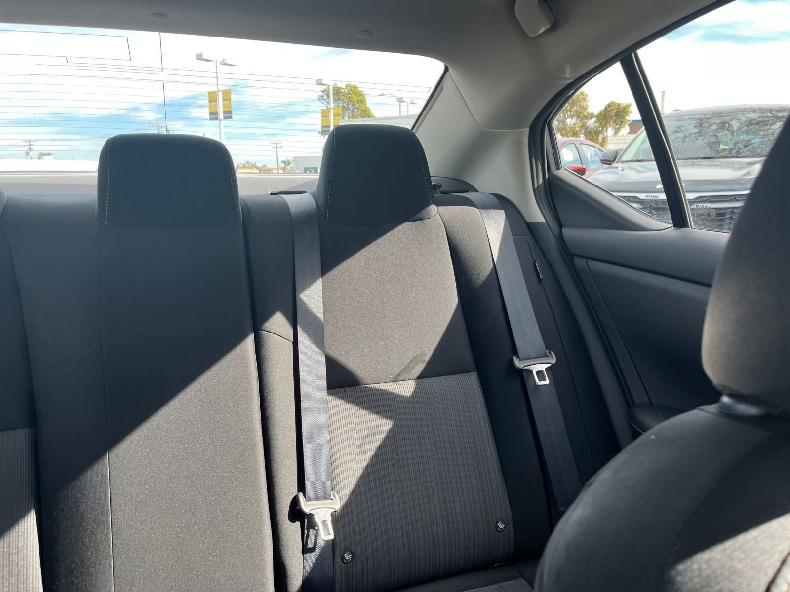 Used 2025 Nissan Sentra SV FWD image 37