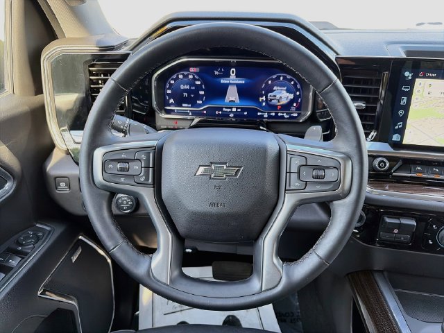 Used 2025 Chevrolet Silverado 1500 LT Trail Boss w/ Convenience Package II AWD/4WD image 23