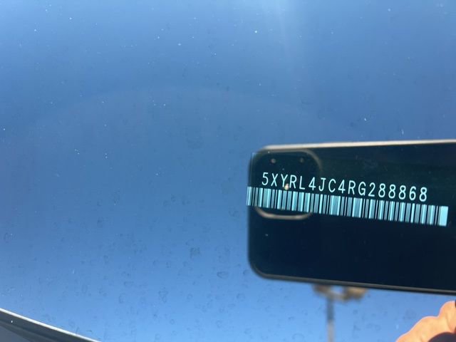 Used 2024 Kia Sorento S image 9