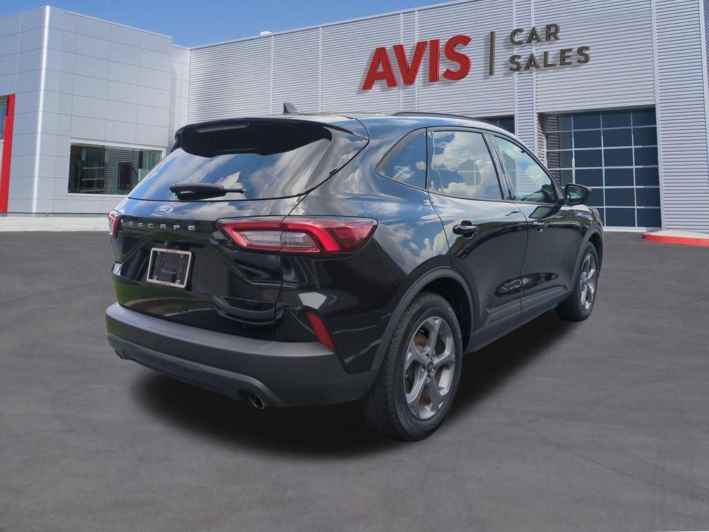 Used 2025 Ford Escape ST-Line FWD image 6