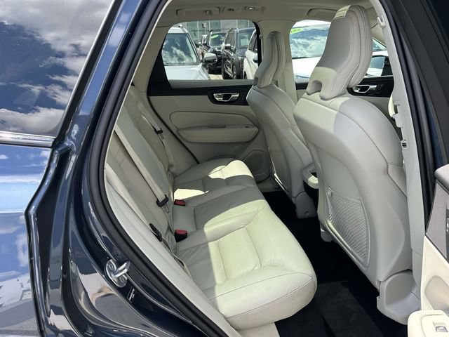 Used 2025 Volvo XC60 B5 Core w/ Climate Package AWD/4WD image 20