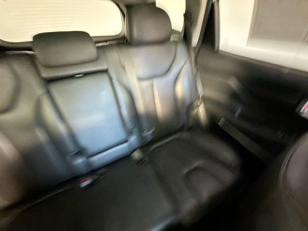 Used 2019 Hyundai Santa Fe AWD image 11