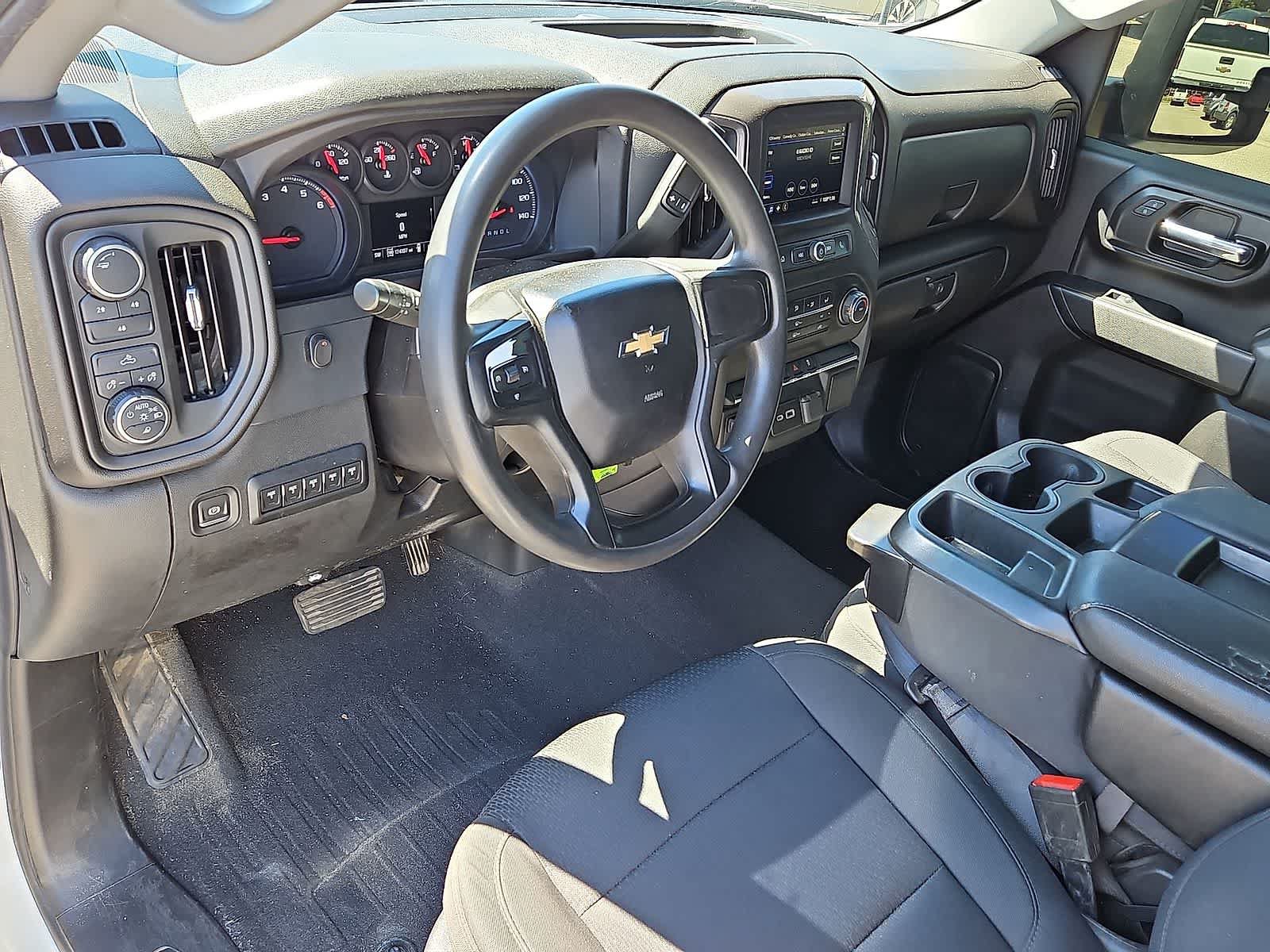 Used 2023 Chevrolet Silverado 2500 Custom w/ Custom Convenience Package AWD/4WD image 16