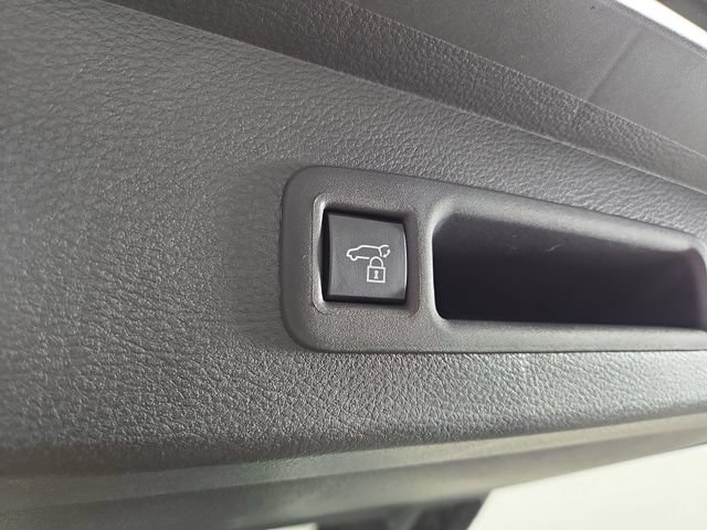 New 2026 Toyota Sienna XLE FWD image 36