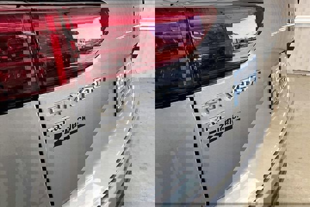 Used 2025 Buick Envision Sport Touring image 9