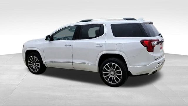 Certified 2023 GMC Acadia Denali w/ Denali Ultimate Package image 8