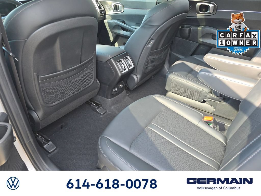 Used 2024 Kia Sorento EX w/ Panoramic Sunroof Package AWD/4WD image 21