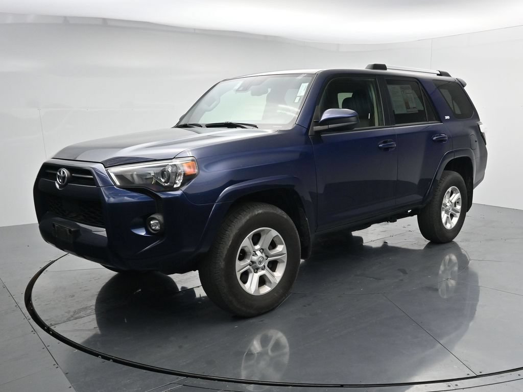 Used 2024 Toyota 4Runner SR5 AWD/4WD image 4