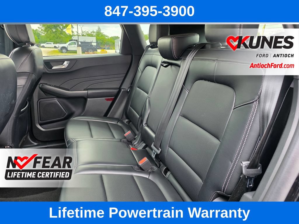 Certified 2025 Ford Escape Platinum AWD/4WD image 24