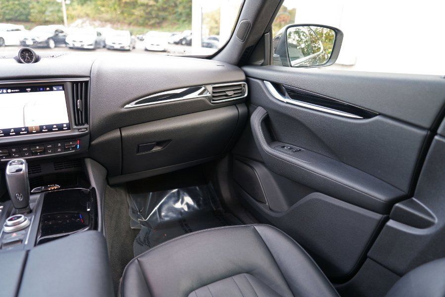 Used 2023 Maserati Levante Modena image 28