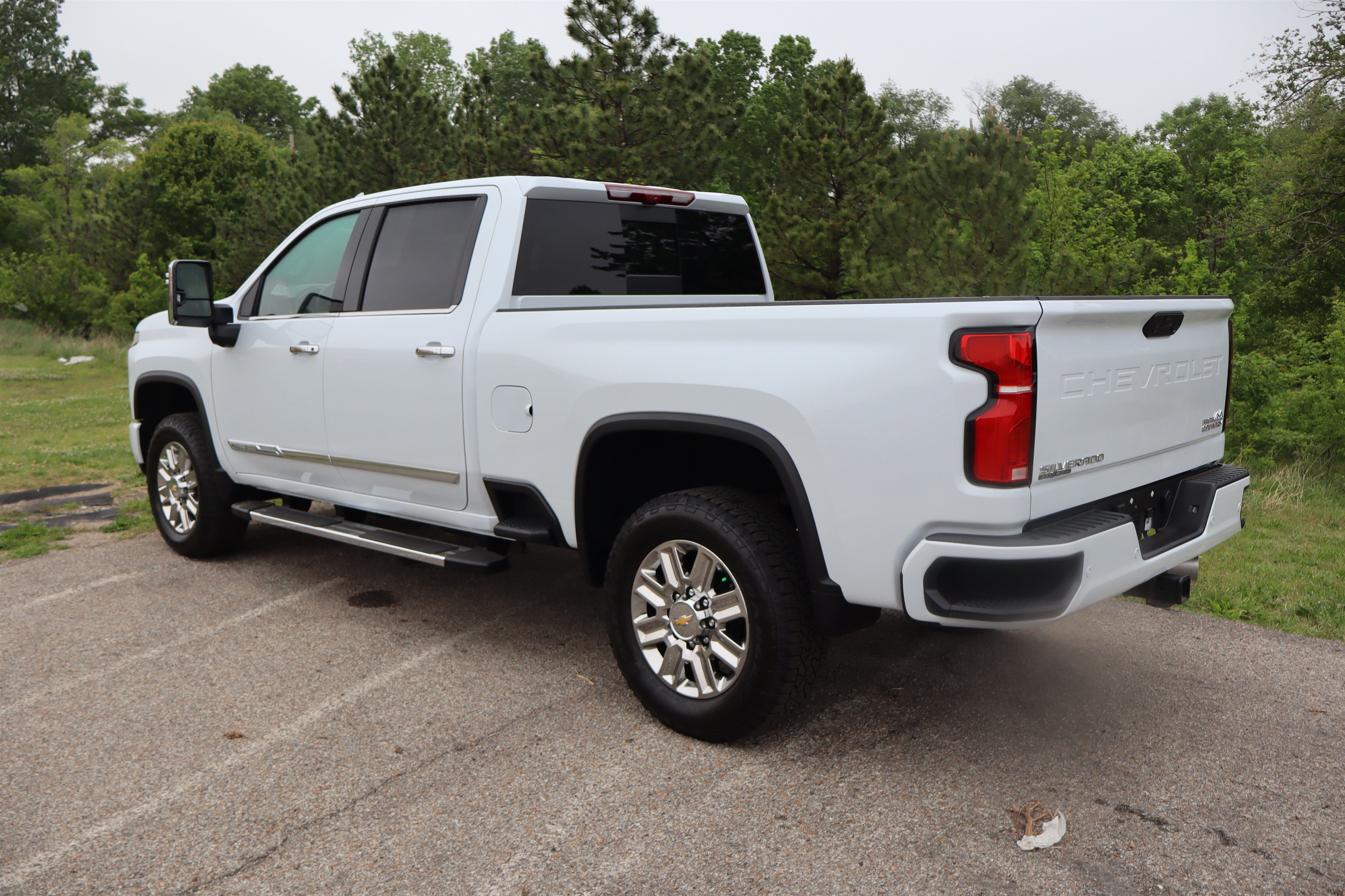 Used 2026 Chevrolet Silverado 3500 High Country w/ Technology Package AWD/4WD image 10