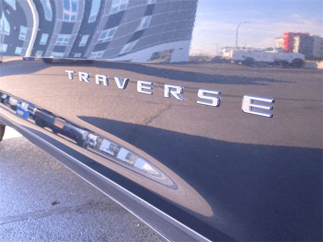 Used 2024 Chevrolet Traverse LT image 30