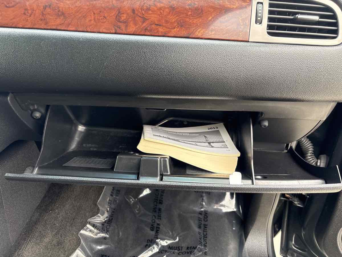 Used 2013 Chevrolet Avalanche LS AWD/4WD image 20