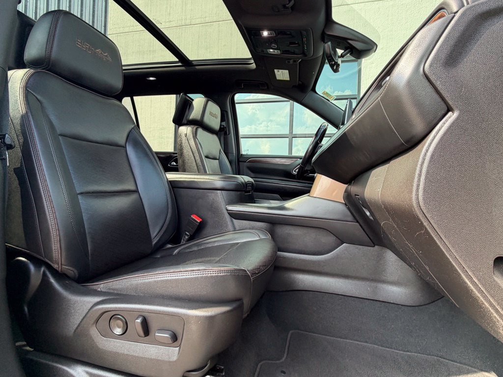 Used 2021 Chevrolet Suburban High Country AWD/4WD image 21