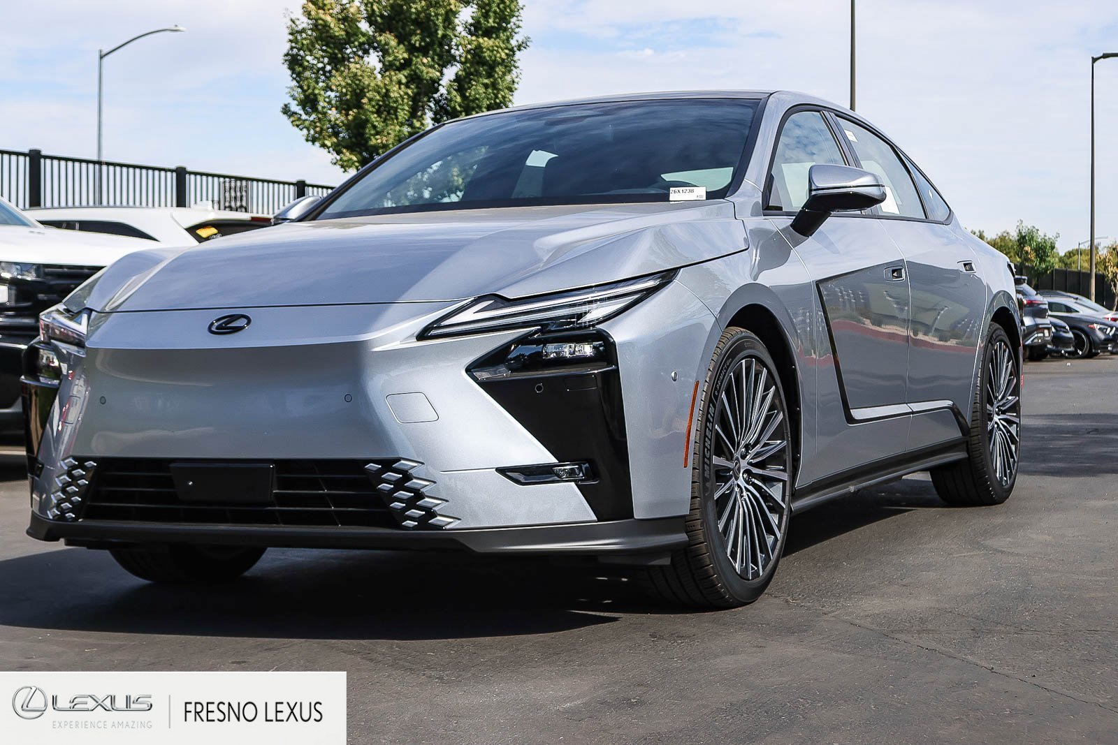New 2026 Lexus ES 350e w/ Accessory Package (K3) FWD image 3
