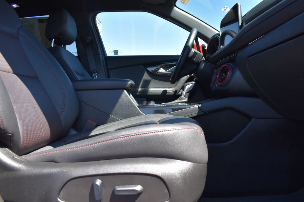 Certified 2023 Chevrolet Blazer RS w/ Driver Confidence II Package image 11
