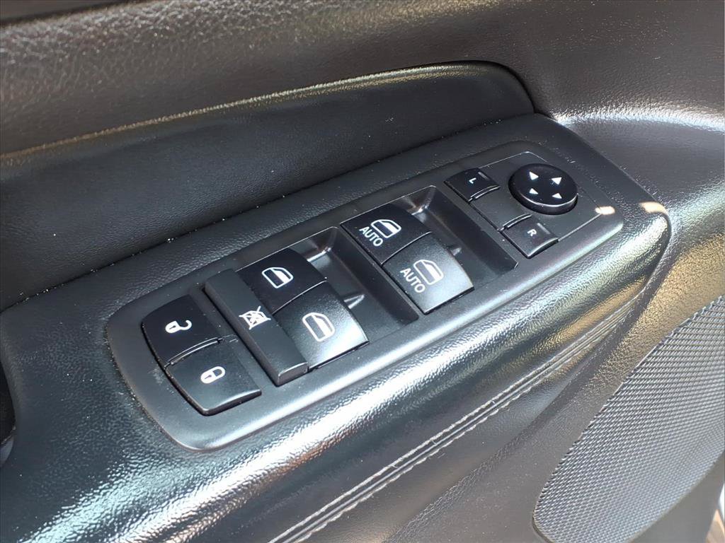 Used 2021 Jeep Grand Cherokee Laredo RWD image 17