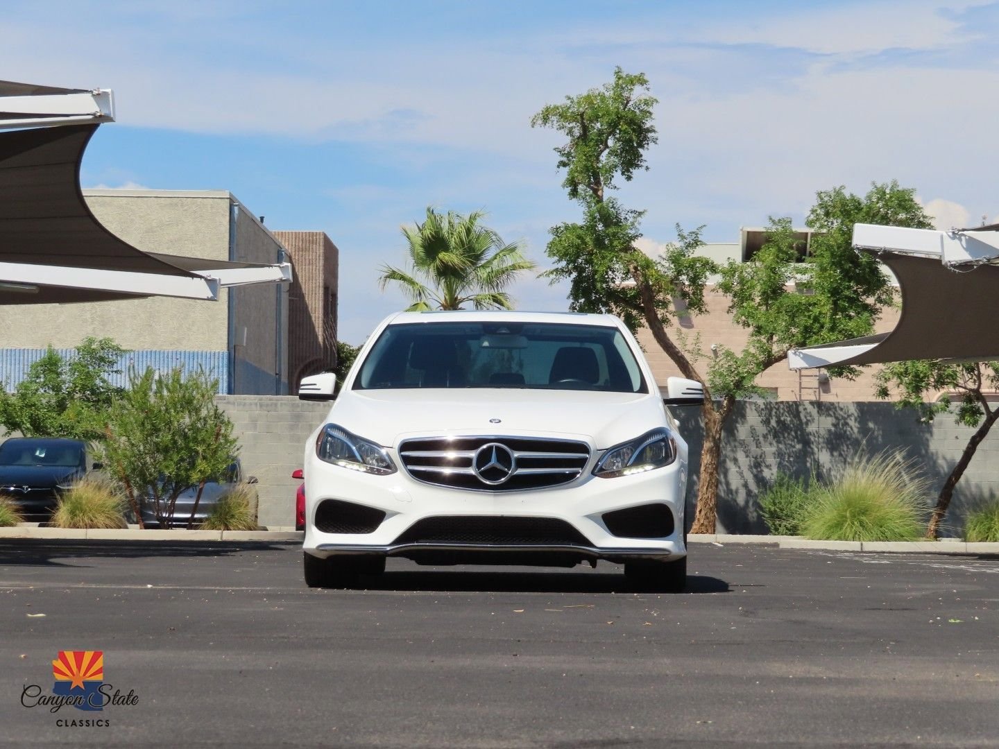 Used 2014 Mercedes-Benz E 250 BlueTEC 4MATIC Sedan image 4