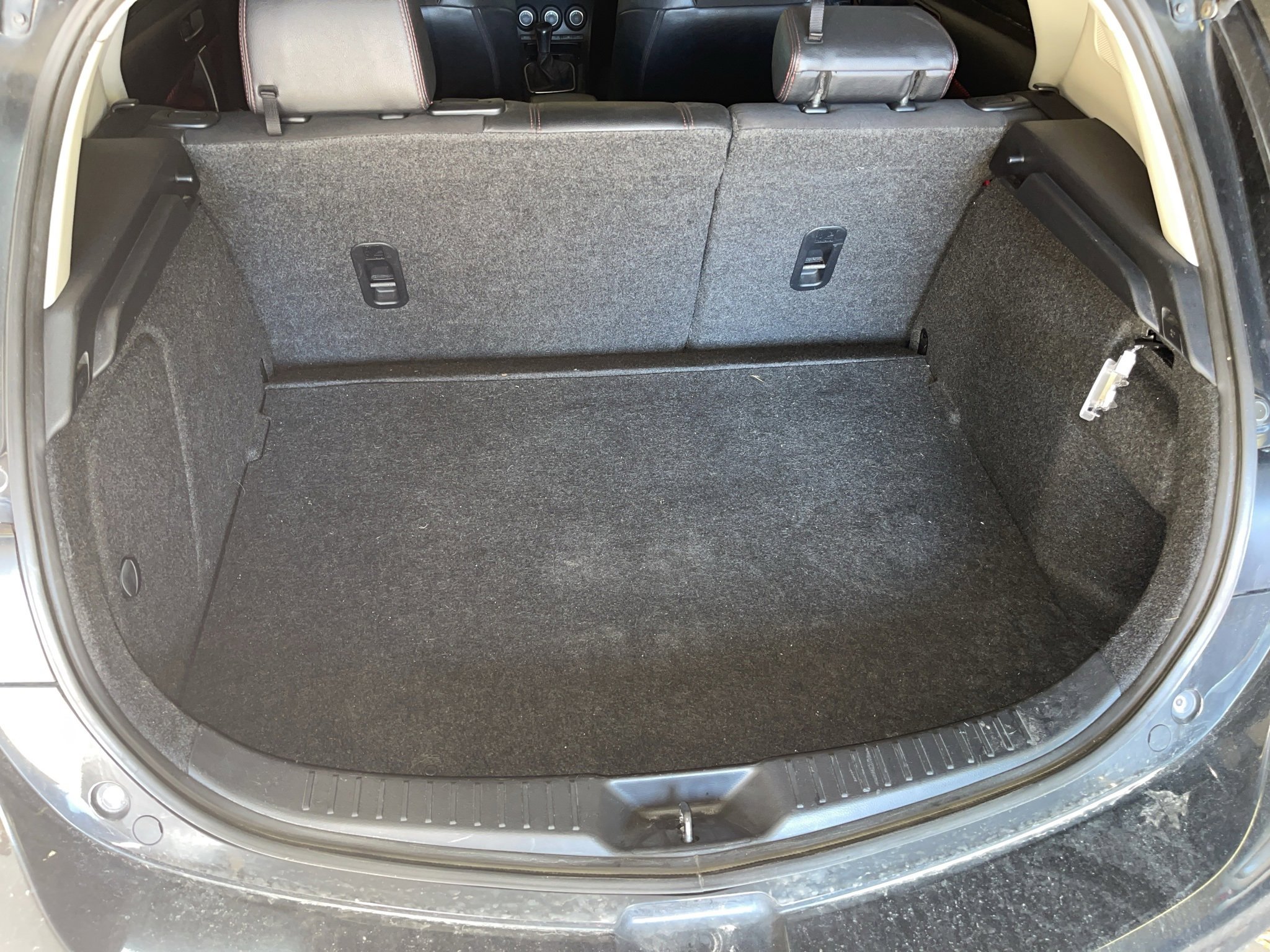 Used 2012 MAZDA MAZDA3 Touring image 14