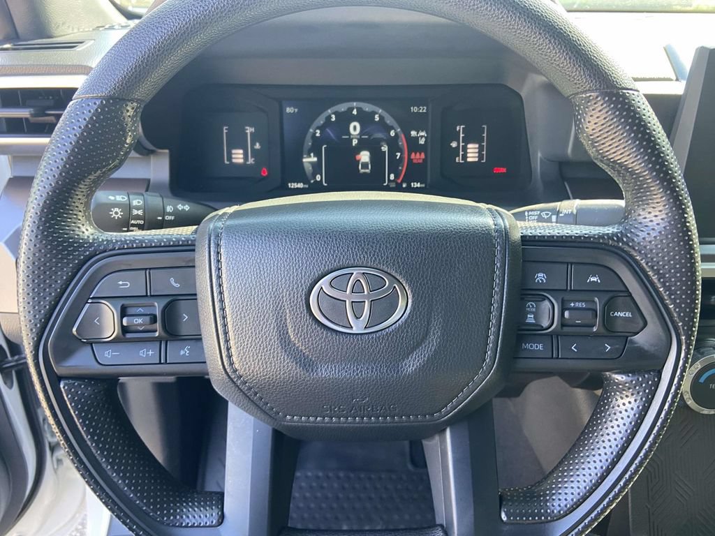 Used 2024 Toyota Tacoma SR5 AWD/4WD image 33