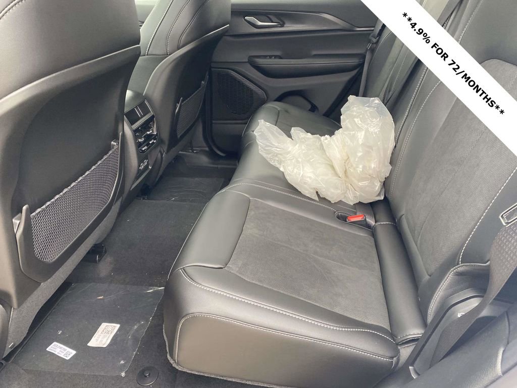 New 2025 Jeep Grand Cherokee Altitude image 41