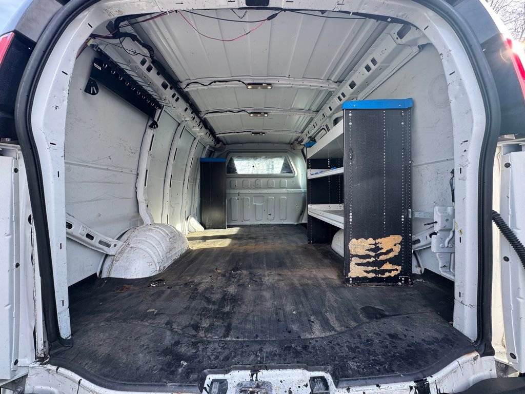 Used 2017 Chevrolet Express 2500 image 13