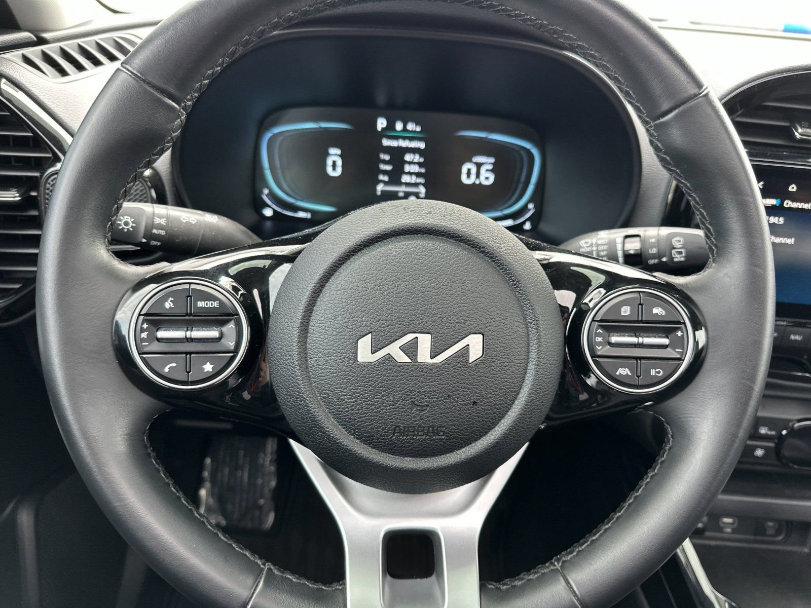 Used 2025 Kia Soul EX image 23