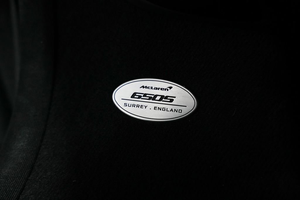 Used 2015 McLaren 650S Spider image 43