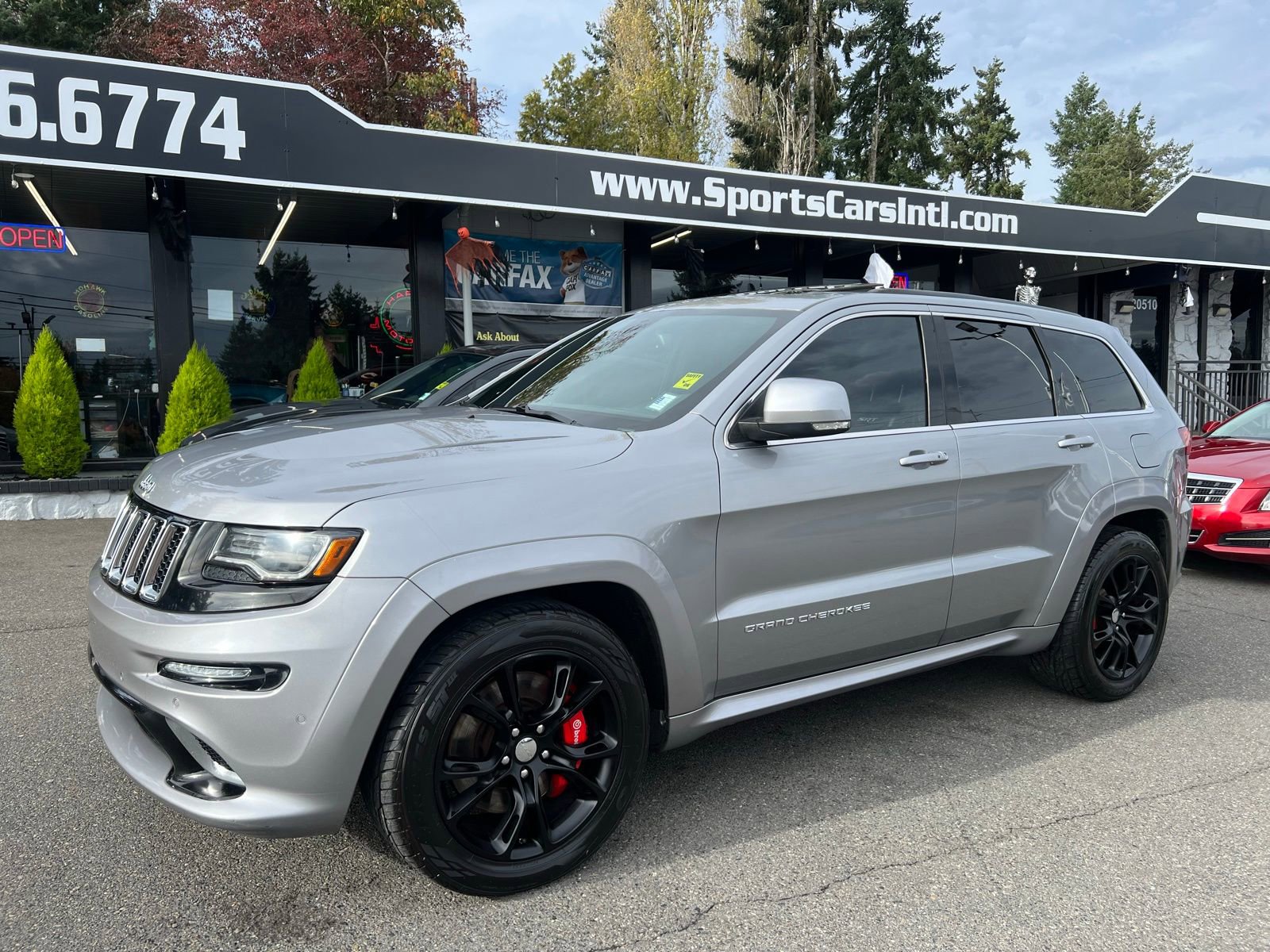Used 2015 Jeep Grand Cherokee SRT w/ Luxury Group II image 1