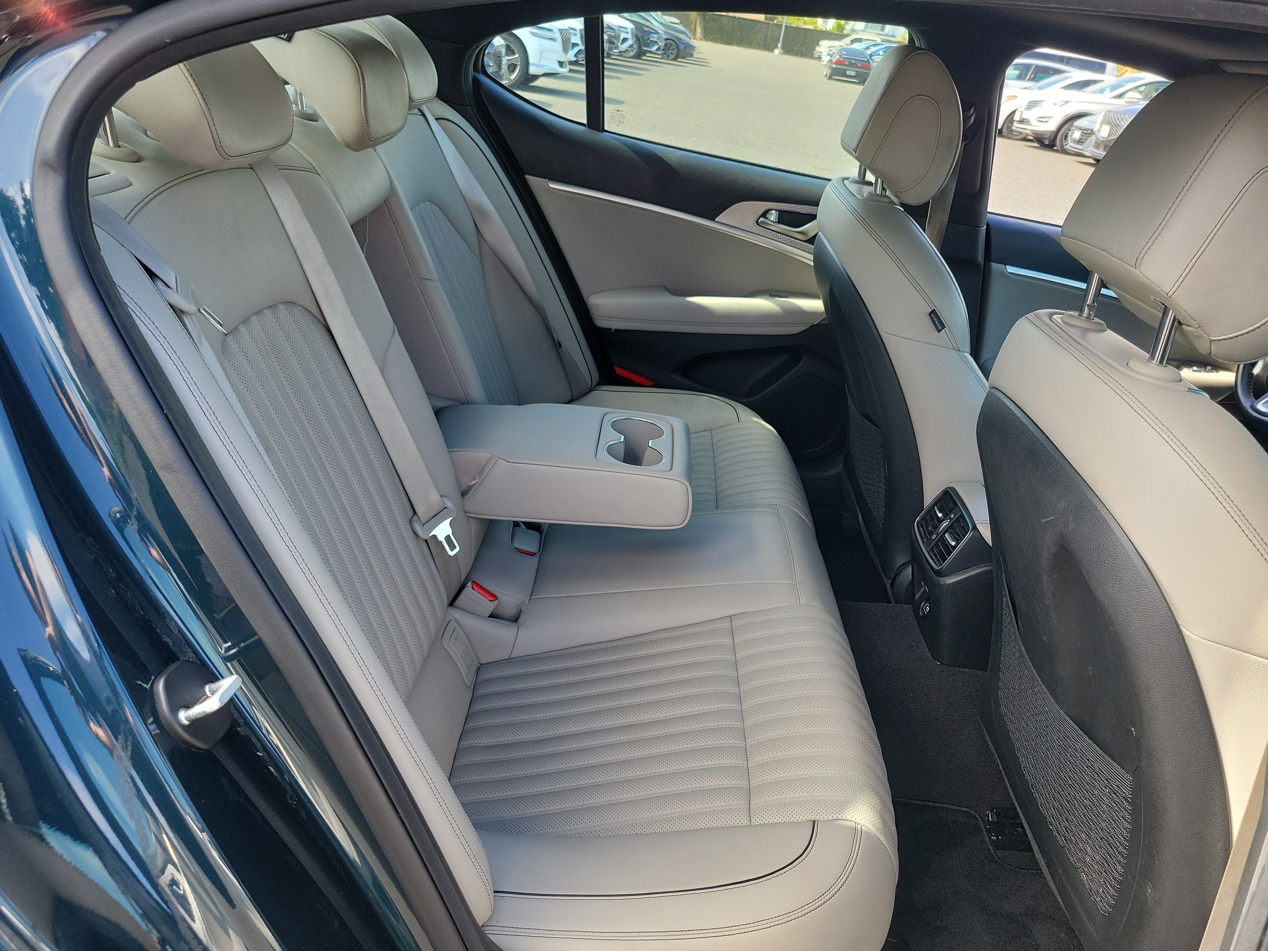 Used 2023 Genesis G70 2.0T w/ Sport Prestige Package RWD image 18