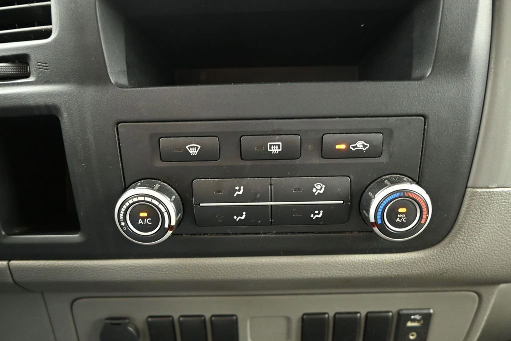 Used 2018 Nissan NV 3500 S RWD image 16
