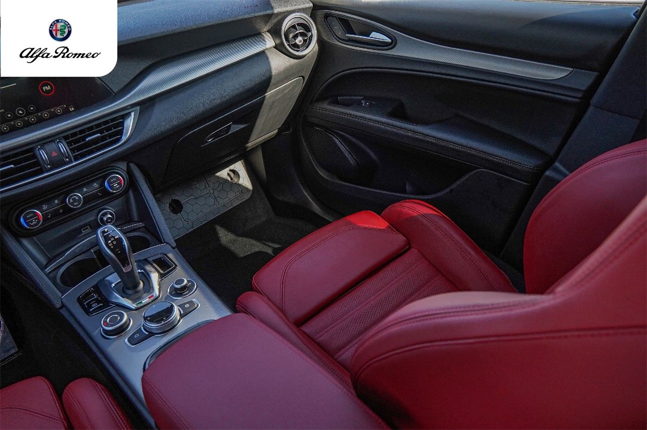 New 2025 Alfa Romeo Stelvio Sprint w/ Veloce Package image 23