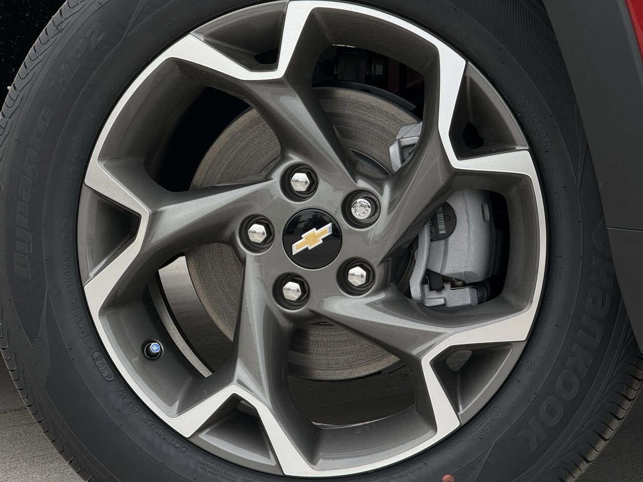 New 2026 Chevrolet Trax LT w/ Driver Confidence Package image 9