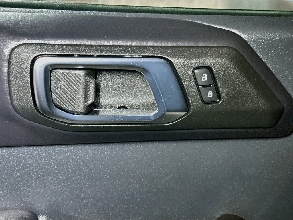 Certified 2025 Ford Bronco Outer Banks AWD/4WD image 15