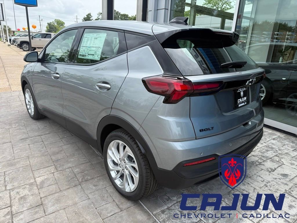 New 2027 Chevrolet Bolt LT w/ Comfort Package FWD image 2