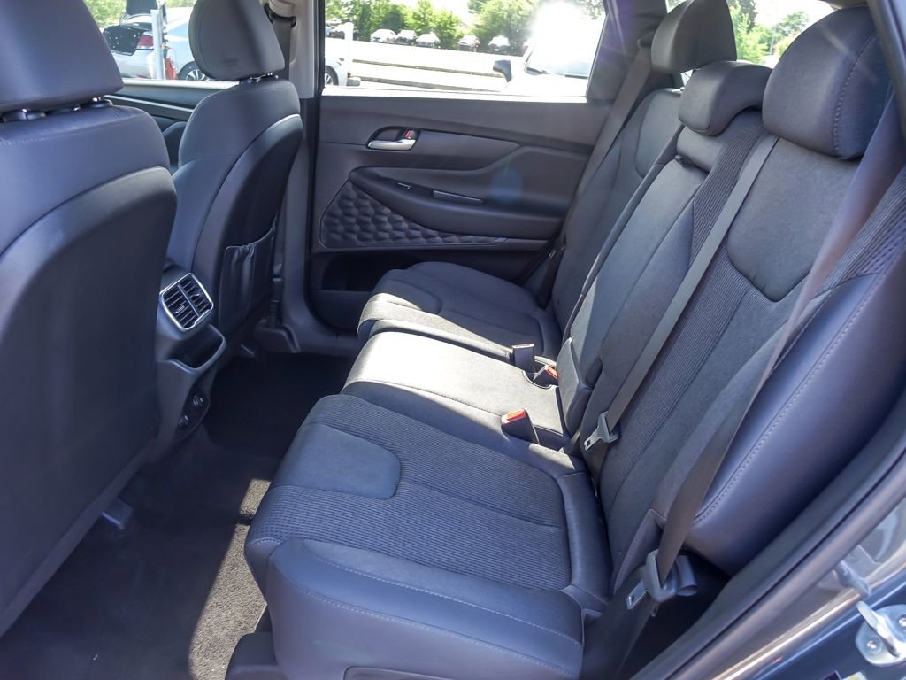 Used 2020 Hyundai Santa Fe SE w/ Cargo Package FWD image 11