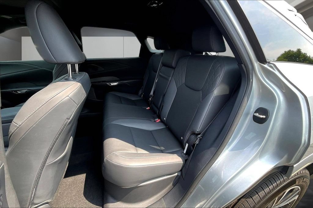 Used 2023 Lexus RX 350 Premium w/ Accessory Package AWD/4WD image 22