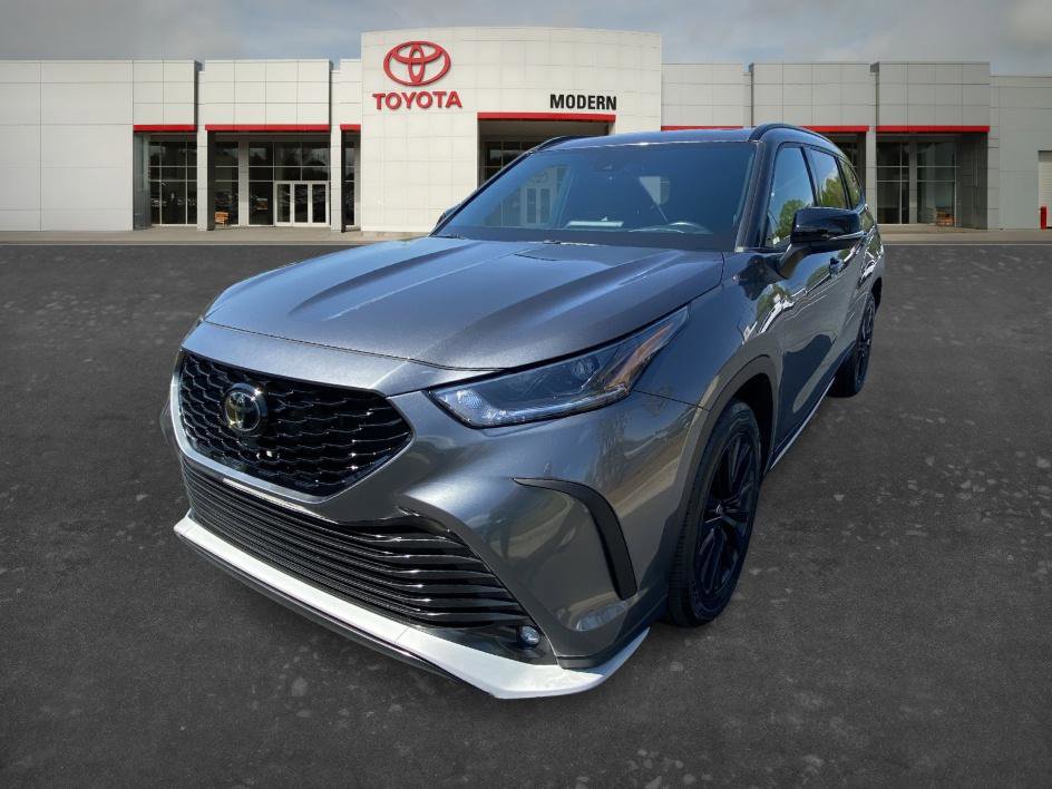 Used 2024 Toyota Highlander XSE image 1