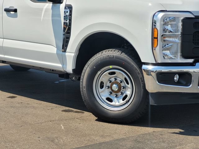 New 2026 Ford F250 XL w/ XL Chrome Package RWD image 2