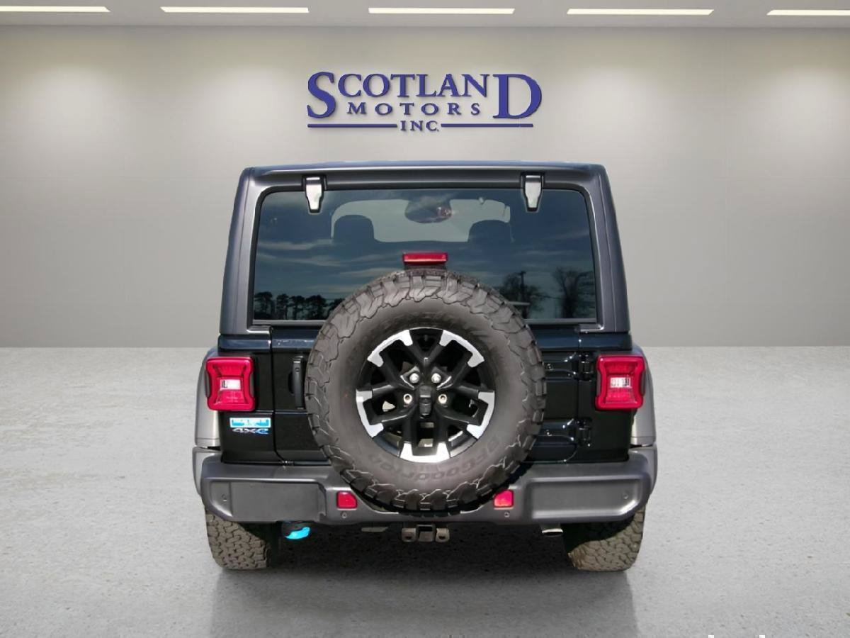 Used 2025 Jeep Wrangler Unlimited Rubicon 4xe w/ Safety Group AWD/4WD image 7