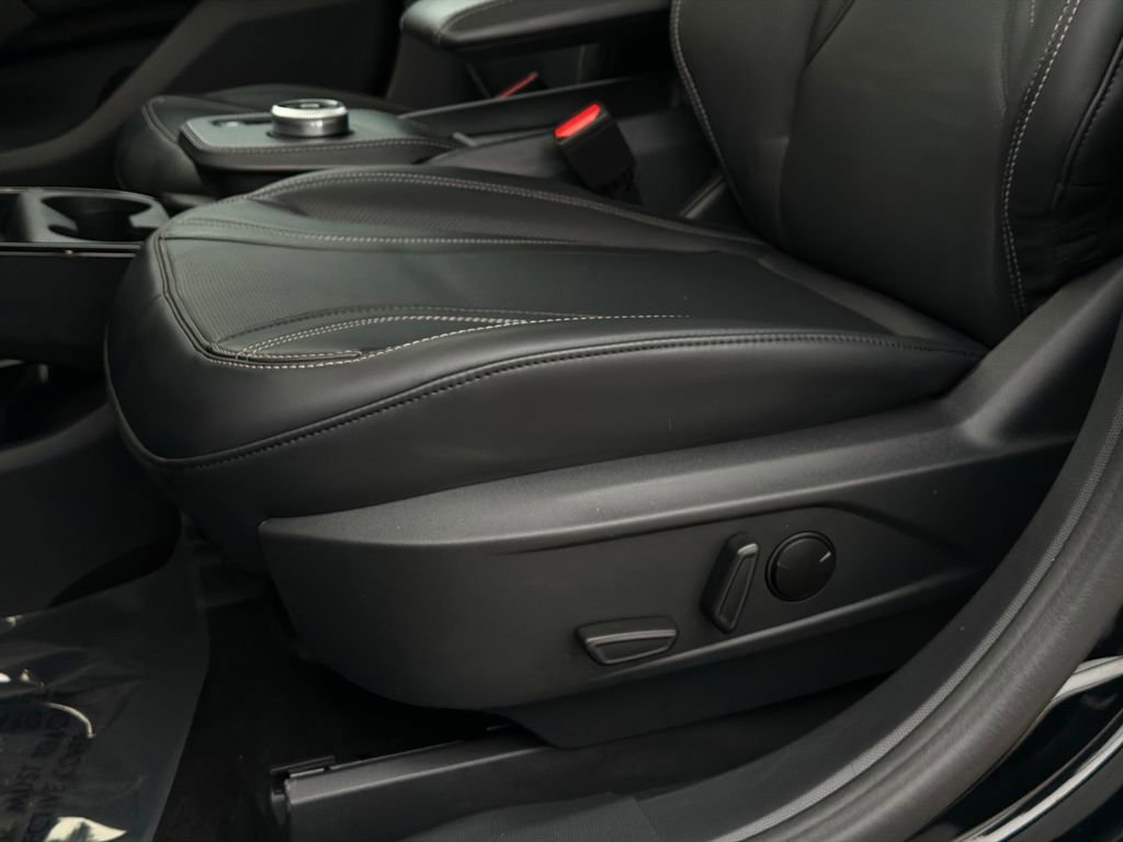 Used 2024 Ford Mustang Mach-E Premium image 17